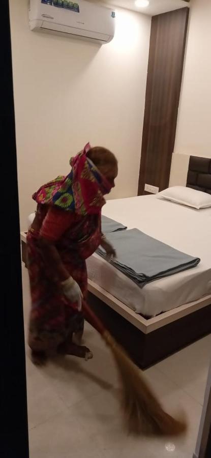 Super Hotel O Shri Shiva Palace Raipur  Luaran gambar