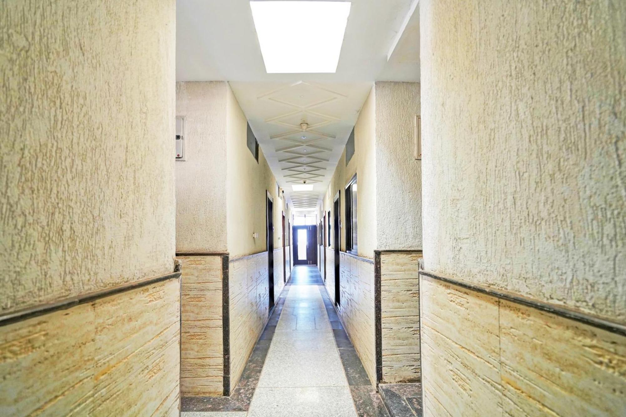 Super Hotel O Shri Shiva Palace Raipur  Luaran gambar