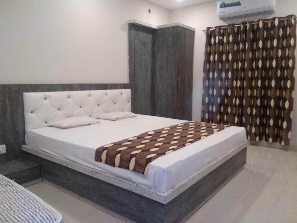 Super Hotel O Shri Shiva Palace Raipur  Luaran gambar